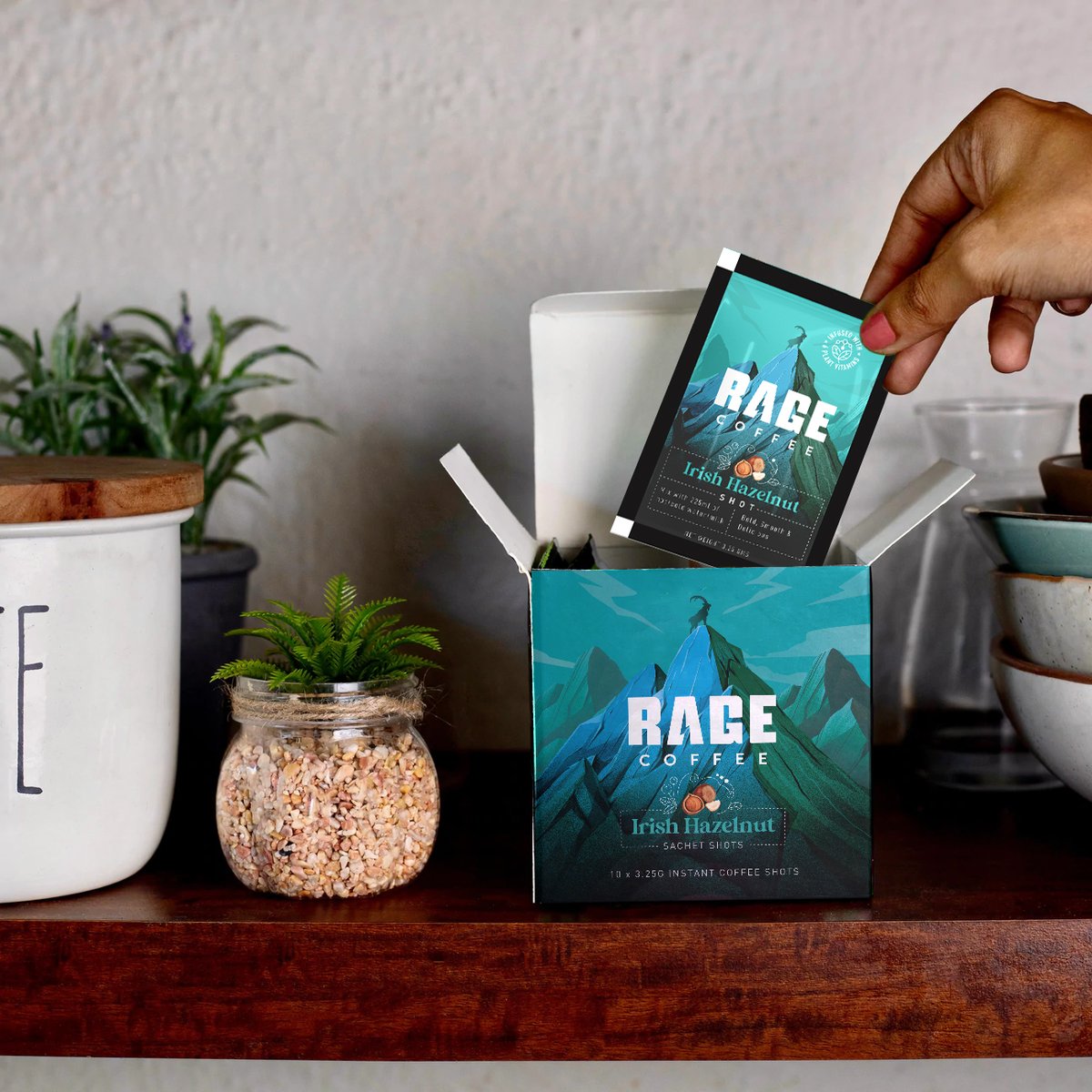 theragecoffee's tweet photo. Today’s good mood is sponsored by our Irish Hazelnut Sachet shot!😉They are convenient and you can simply grab-and-go to enjoy your coffee just about anywhere!💯💜
#Ragecoffee #KeepRaging #SameTaste #SameKick #NewLook #SachetShots #InstantCoffee #caffeinekick #IrishHazelnut https://t.co/8QY0gnyyGg