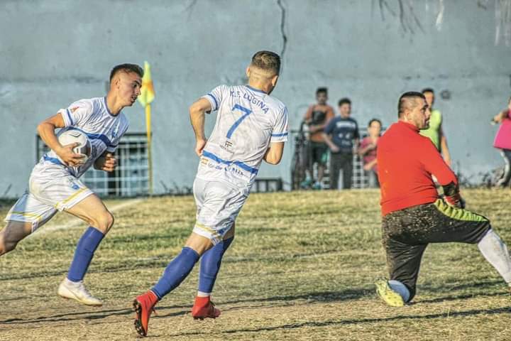 Ai momenti kur portjeri kundërshtar shikon bashkëlojtaret i dëshpruar nga goli i pësuar.

📲 | FOLLOW on Instagram:instagram.com/kflugina/ 

#ForcaLugina 💪