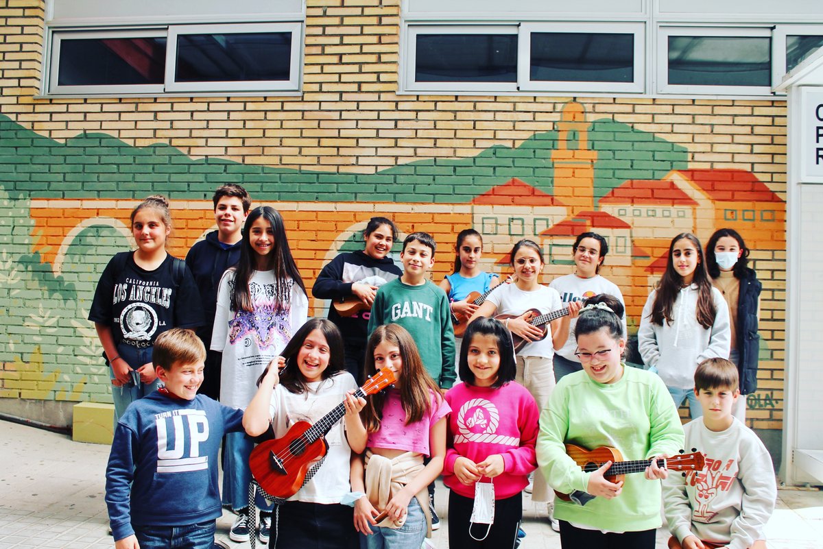 🌈O programa infantil comeza ás 17:30h coa actuación das alumnas e alumnos do CEIP Ribadavia 👏Ganas de escoitalos por fin en directo no escenario do Ukp Day! Momentazo! 
🎟Entradas: woutick.es/.../entradas-u…