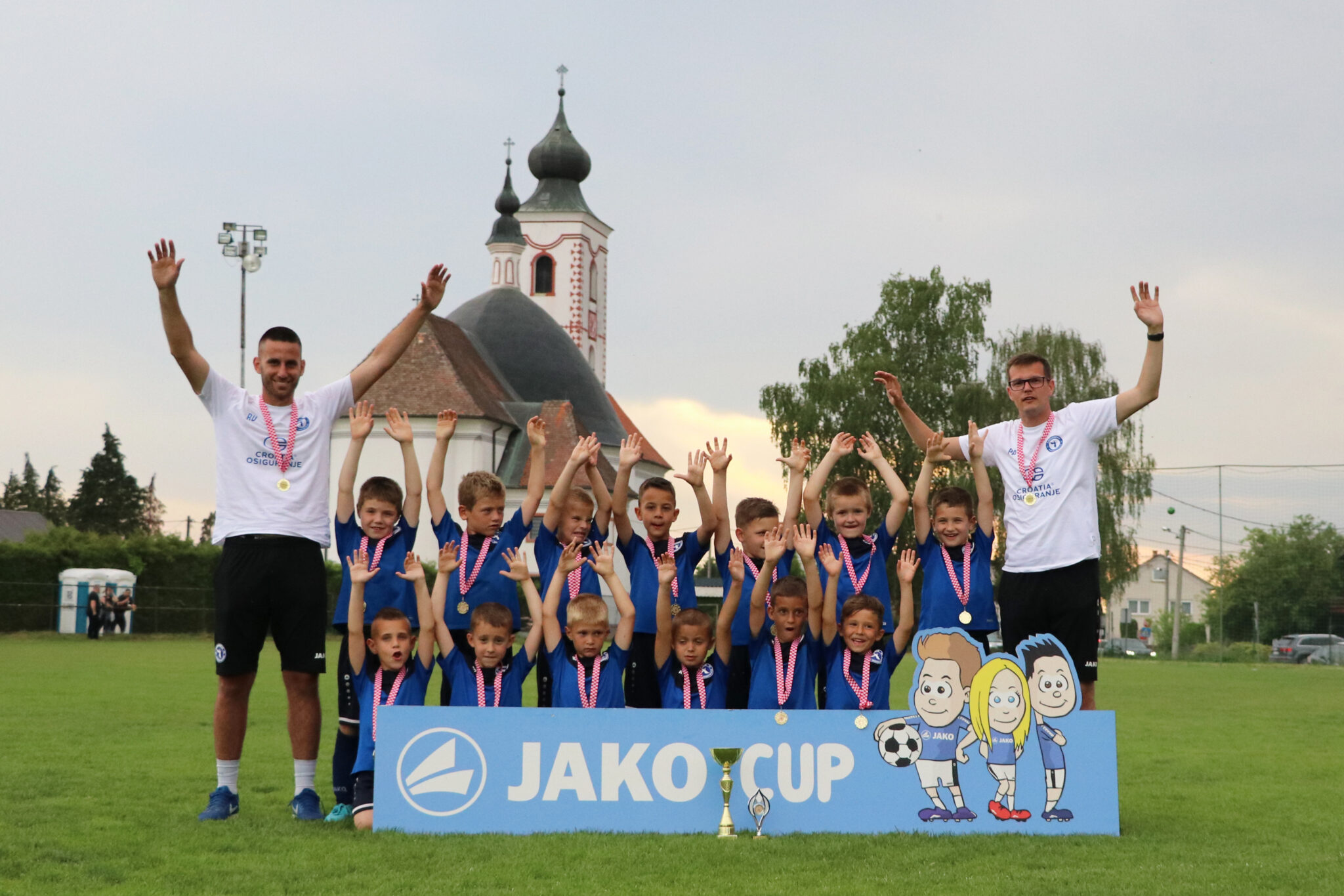 Goli zivot braco frankfurt