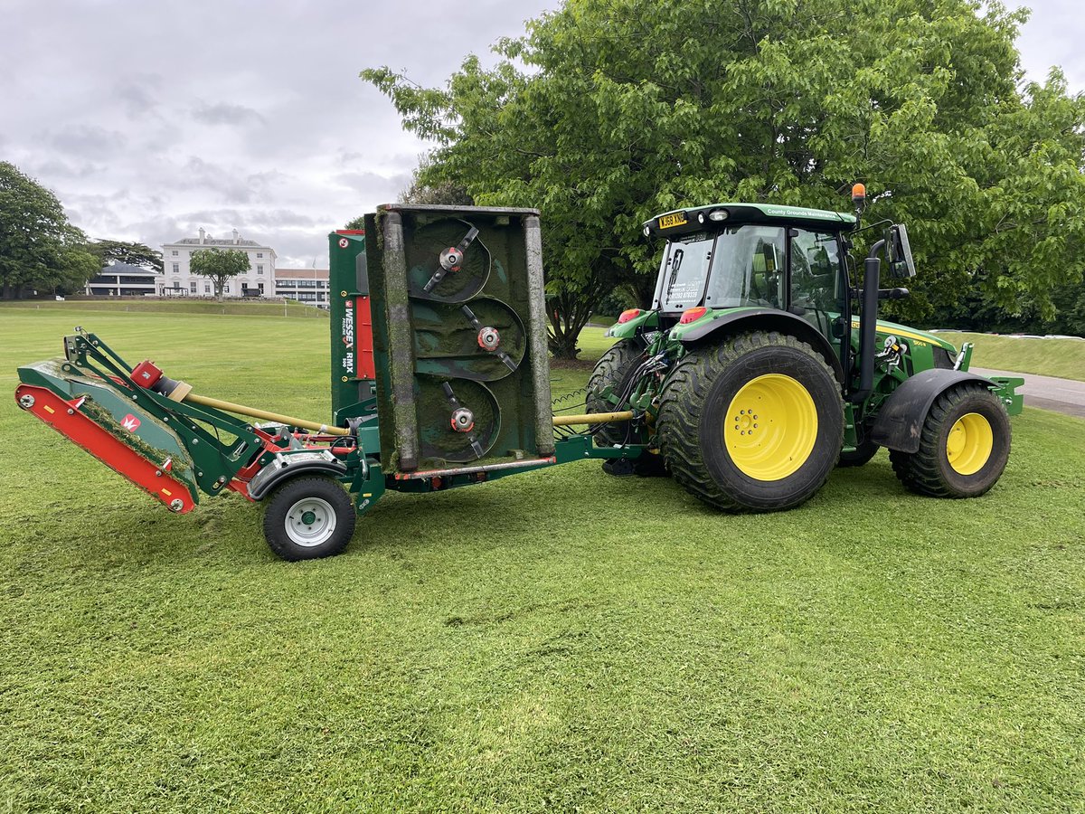 CountyGrounds's tweet image. First outing for our Wessex RMX 500 mowers and doubling our mowing speed ! @wessexintl