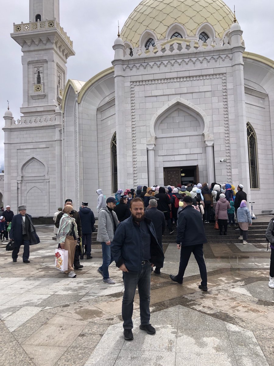 zafarsareshwala's tweet photo. Exhilarating Experience Visiting and Praying at the #WhiteMosque in the Ancient City of #Bolgar #Tatarstan Russia 🇷🇺!Worlds largest #Quran also is there and is worth having a look! https://t.co/mQuo2cjnf1