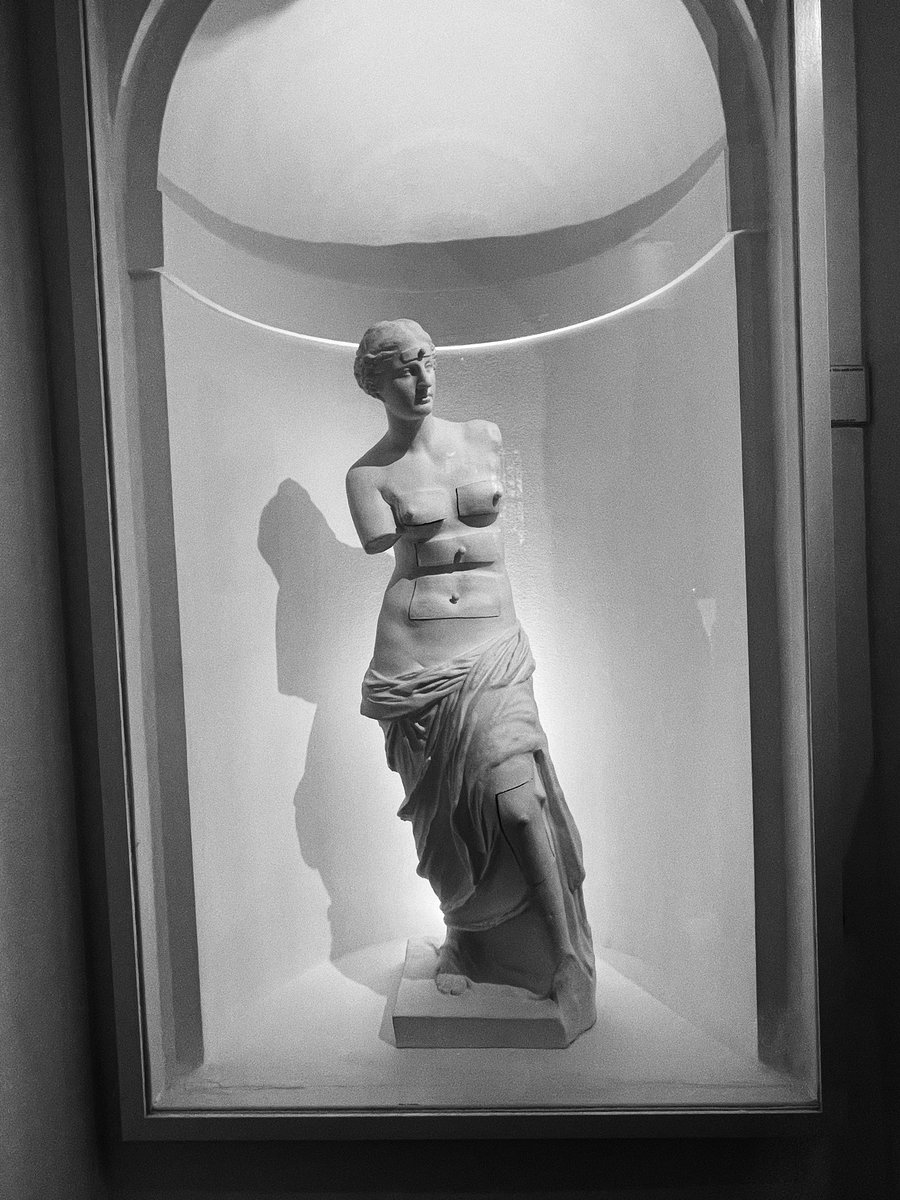 theweirdstyle's tweet photo. Yesterday at Dalí Museum in Figueres. 🎨🥚 What a crazy but genius mind! https://t.co/gTYP0NfU5k