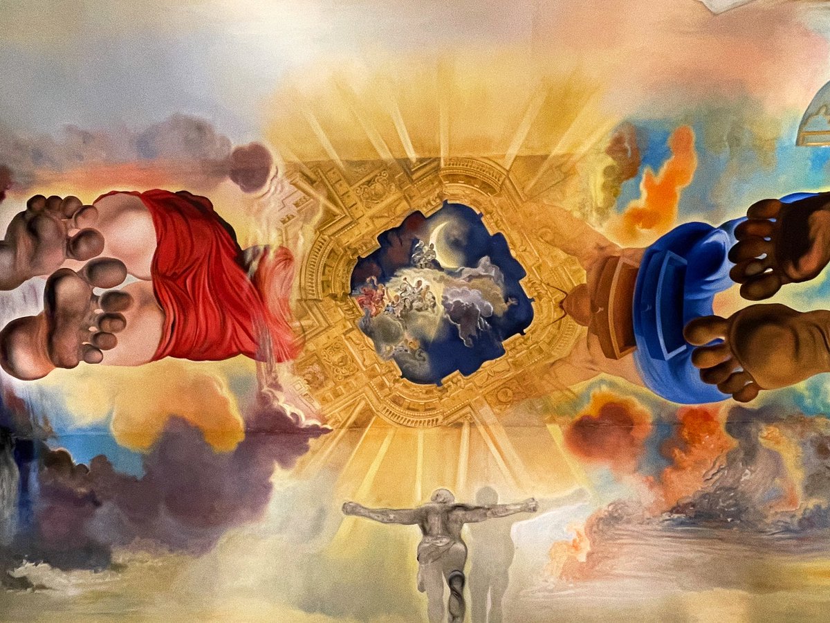 theweirdstyle's tweet photo. Yesterday at Dalí Museum in Figueres. 🎨🥚 What a crazy but genius mind! https://t.co/gTYP0NfU5k