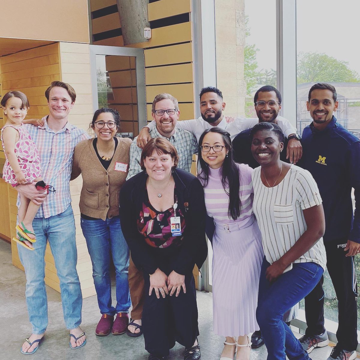 MP graduation tour STARTS NOW! First up: global health 🌎 grad!

Huge CONGRATS to our GH pathway grads (Drs. Hammond, Her, &amp; Leyva) &amp; to the IM GH chiefs (Drs. Lee &amp; Halverson)! So proud! 💕 We are so lucky at #umn to have this awesome program &amp; the support of so many GH faculty.