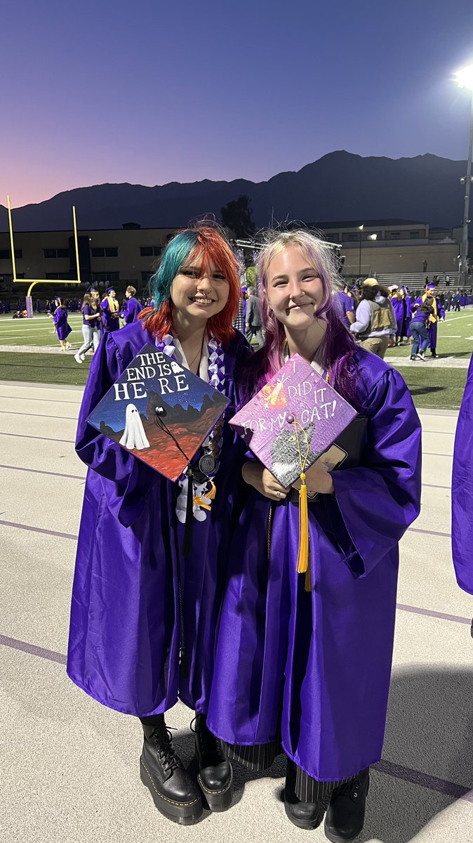 LibraryRchs's tweet photo. Congratulations Class of 2022! We are so proud of you! https://t.co/MnsSJwJKMl