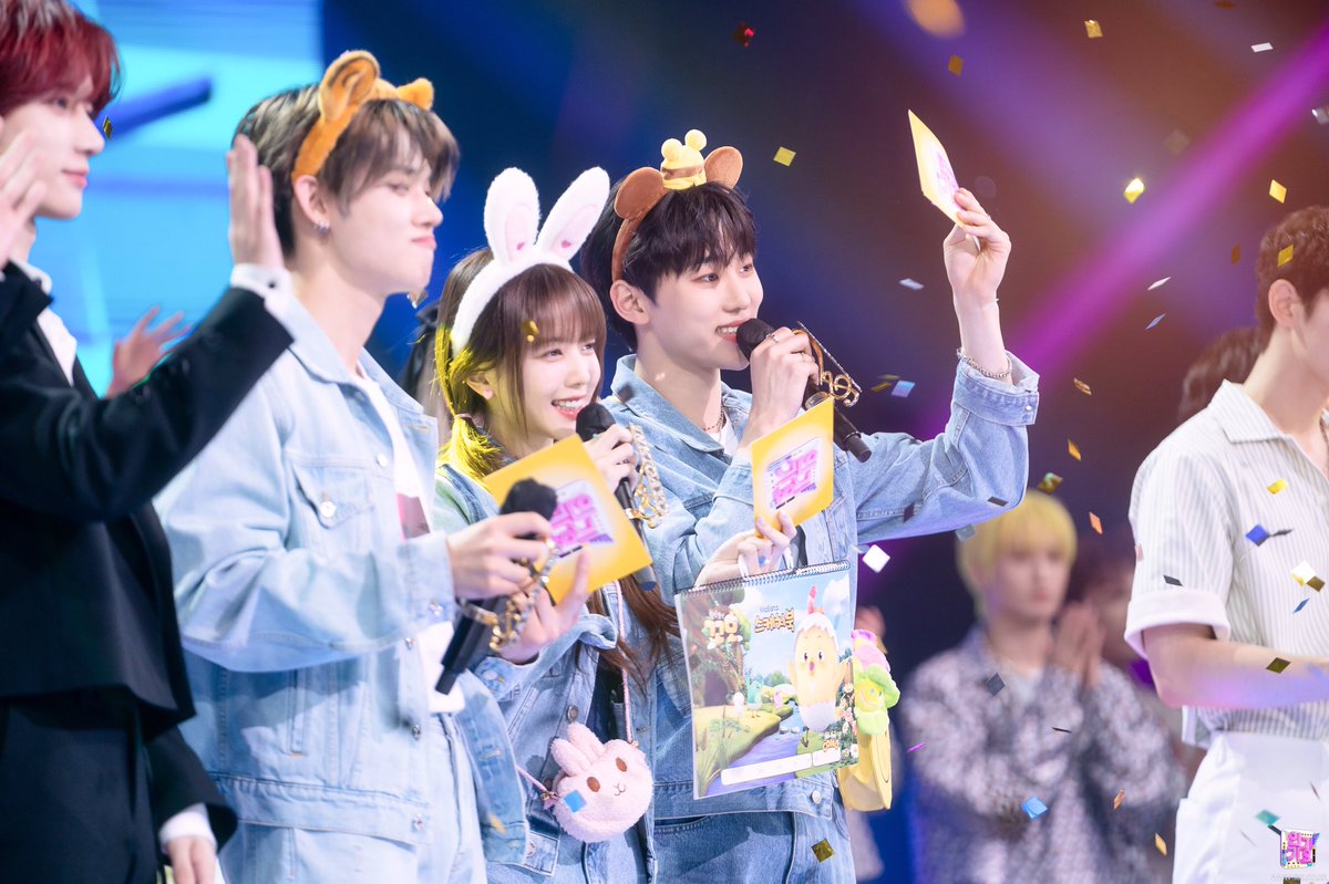 YJBFOLDER's tweet photo. #JJUNIJJUN : behind the scenes of inkigayo <3 https://t.co/JX3nLpSD5S