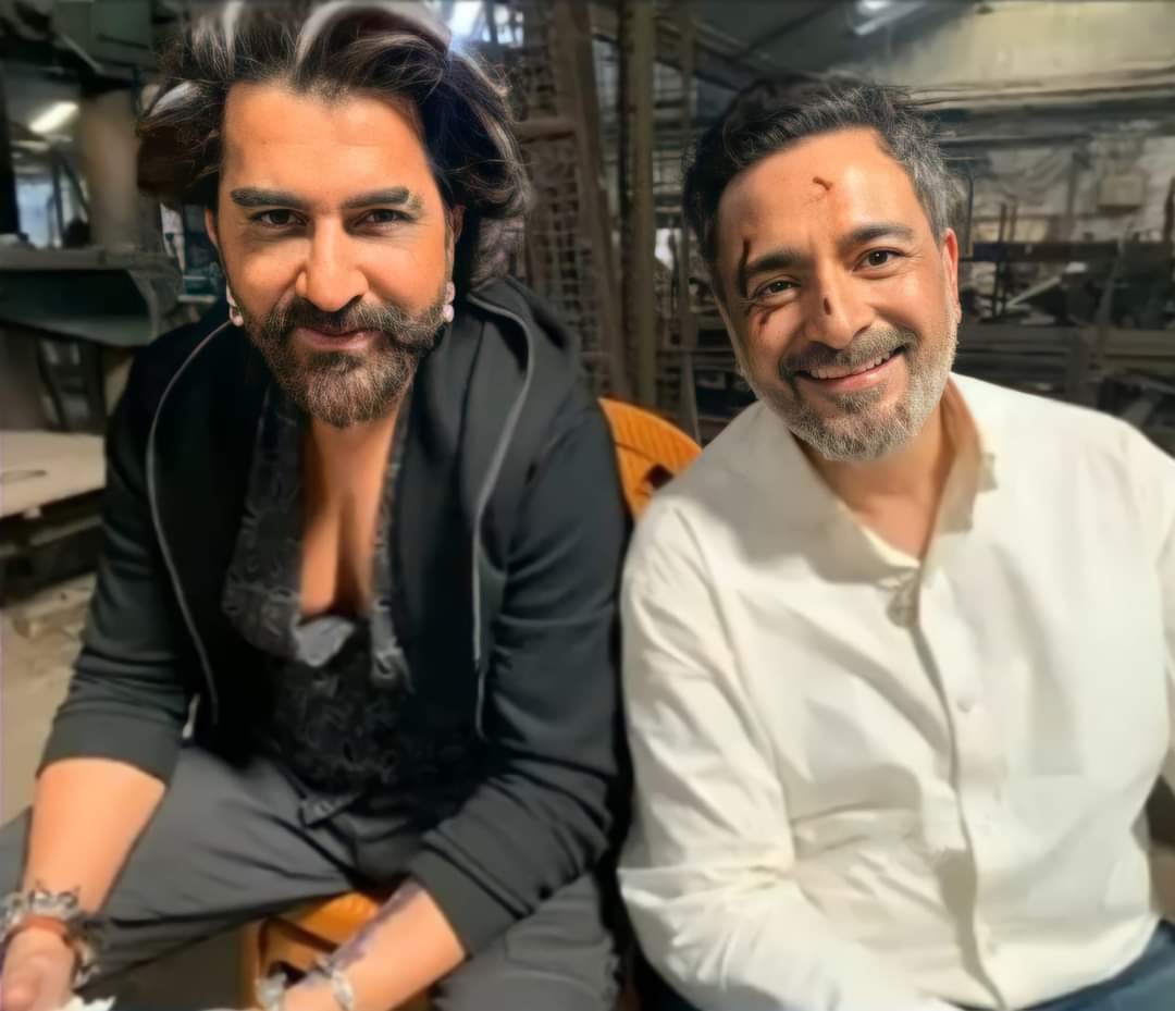 jeetfansclubka1's tweet photo. Exclusive picture #Raavan
#BumperResponse #Blockbuster4thWeek #Raavan
@jeet30 @Lahoma_B @SomnathKarActor @tnusreec @im_mnraj @JeetzFilmworks @GRASSROOTENT @jeetfansclubka1 https://t.co/EGdDhnA4Ng