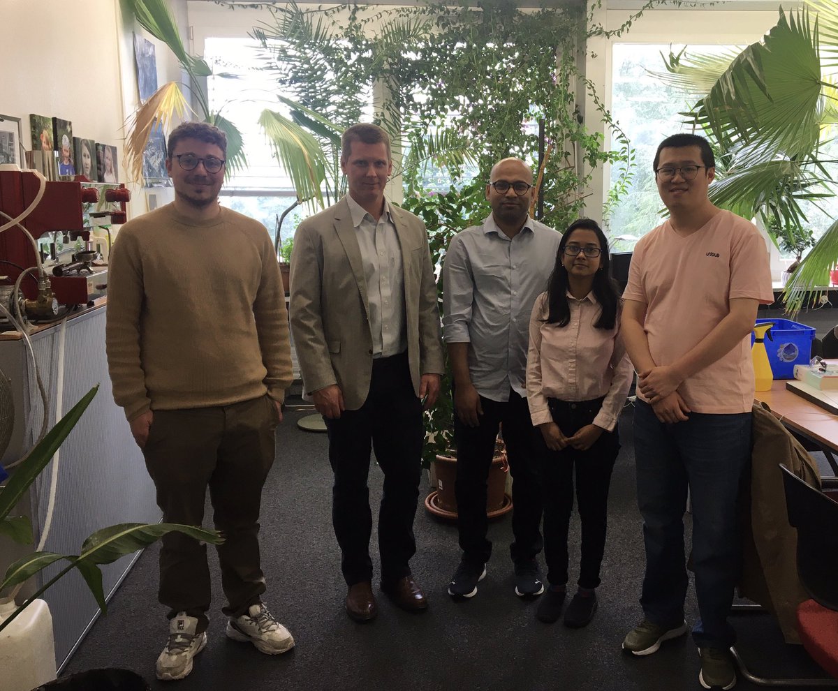 kilbinger_group's tweet photo. @jbmatson meets the #ROMP crew #awesometastic https://t.co/U9OdRBpkdl
