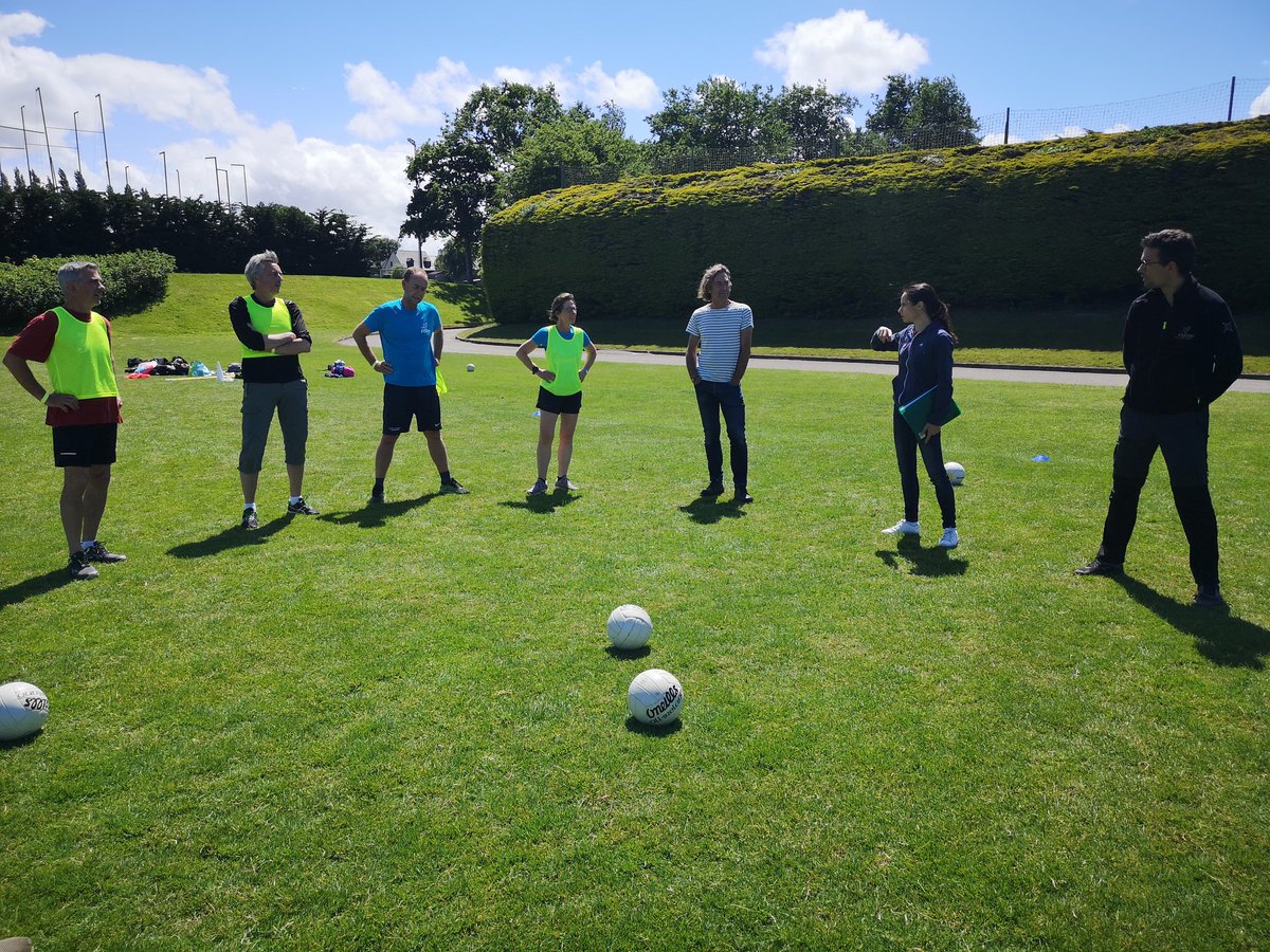 ancp35's tweet photo. Congrès @AncpAf - @Villededinard 2022.
Des ateliers pour des congressistes de qualité ! (football gaélique, E-twinning, aire marine éducative, jeux traditionnels Bretons) (1/2) https://t.co/OaJsg4dTzQ