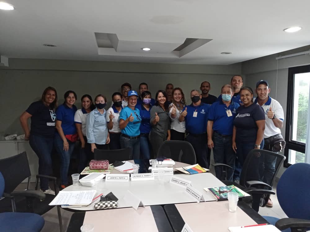 IncesCarabobo1's tweet photo. #Enterate 🗣️|| Dictamos el Curso de "Manejo Efectivo de Equipos de Trabajo" donde participaron 15 trabajadores de @Hidrocentro2011, dictado por la Mtp Emili Colmenares del @CFSLuisBPF 
#FórmateEnElInces 
@yelitzePSUV_
@WuikelmanAngelP 
@YORMANARMANDO https://t.co/HUggS1V9p5