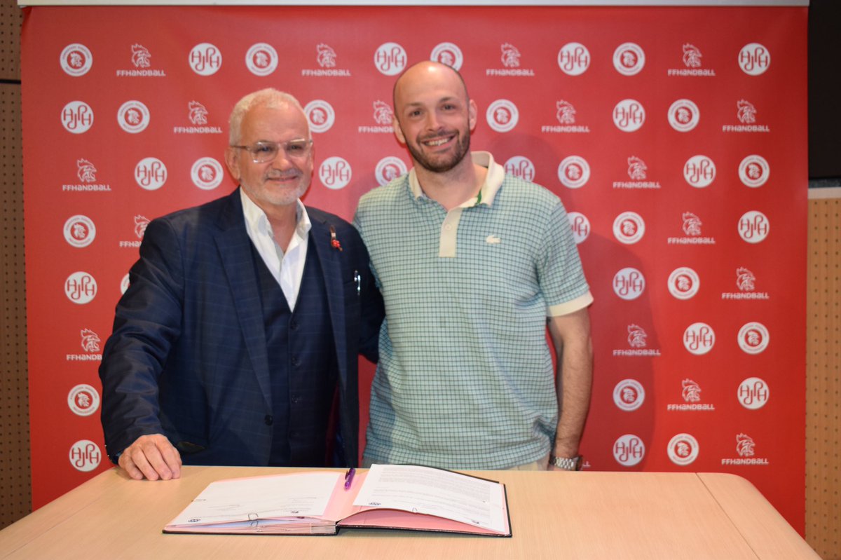 AJPHandball's tweet photo. ⏪ Retour sur la soirée d’officialisation de la cellule FIR entre l’@AJPHandball et la @ffhandball 🤝🏾
➡️ Formation 
➡️ Insertion 
➡️ Reconversion 

Merci aux joueur(se)s présents pour le partage d’expériences ☺️🔝

Le travail au service des projets des joueur(se)s continue 🤩 https://t.co/1Z6wgLoa9f