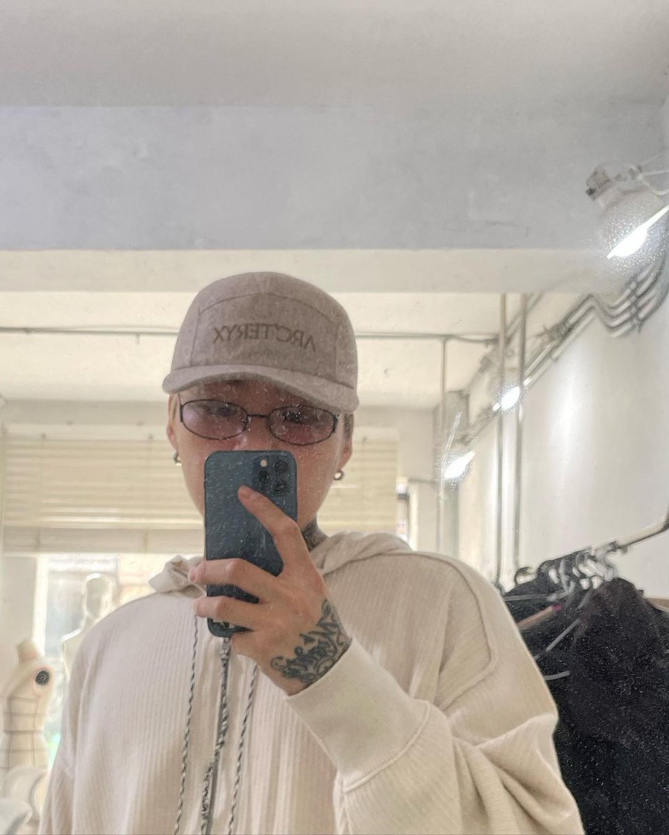 kidmillipics's tweet photo. last ig update https://t.co/NxW7ZYGzEe