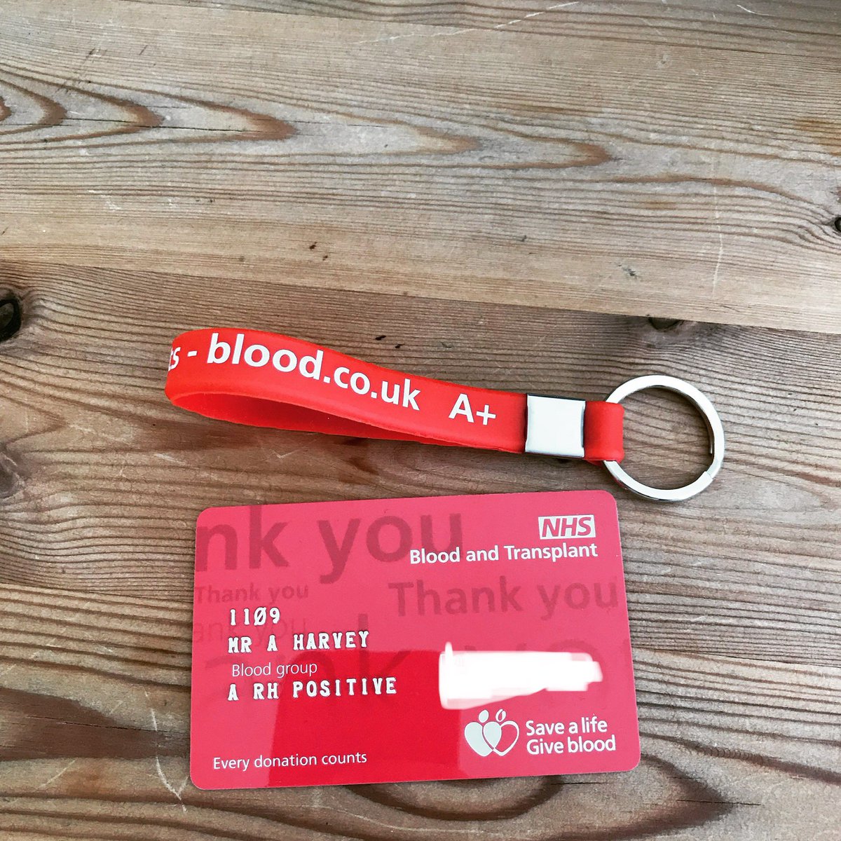 ah4rvey's tweet photo. 12th blood donation in the bank last night! That warm fuzzy feeling and a free orange club to boot, what more could you want? If you can donate but don’t, please think about starting. You won’t regret it!
@GiveBloodNHS #GiveBlood https://t.co/VmYHYefZax
