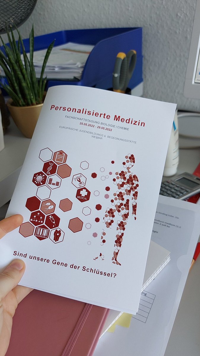 1 Pandemie und 3 Jahre später ist es soweit! Heute starte die größte Bio/Chem Fachschaftstagung aller Zeiten @Cusanuswerk zum spannenden Thema 'Personalisierte Medizin'💉Wir vom Orgateam stehen in den Startlöchern und freuen uns auf euch! Stay tuned🦠#FST2022 #geneseverywhere