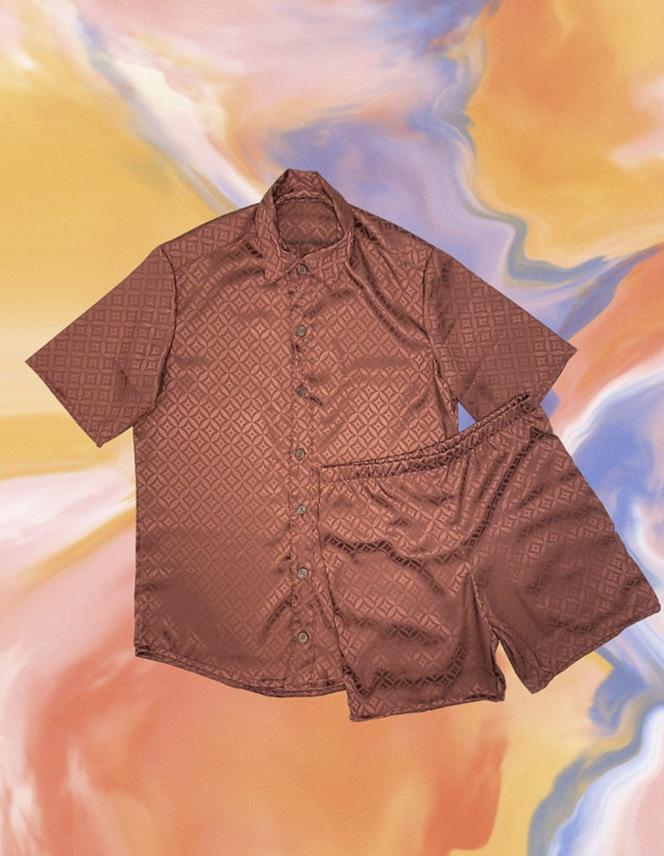 xplastictears's tweet photo. Go check out my best friend’s new drop!!! Beautiful, groovy hand made pieces you’re gonna love!!!

https://t.co/ceDc6cIKj0 https://t.co/7Q83a7V5x0