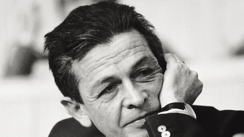 Anpinazionale's tweet photo. 100 anni fa nasceva un uomo perbene, che lottava per una società migliore e praticava la buona politica. Un infaticabile e indimenticabile costruttore di democrazia e antifascismo🌹
#EnricoBerlinguer https://t.co/esjd9zTR7x