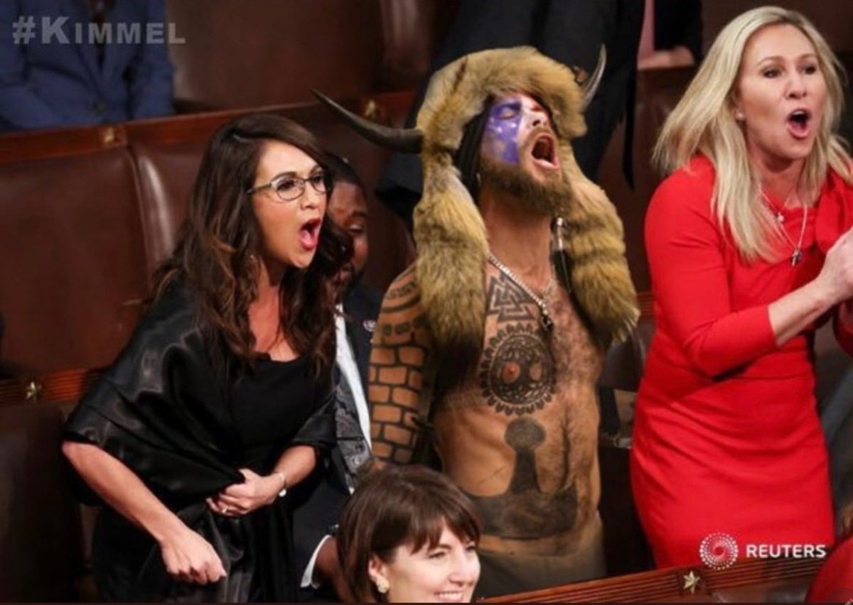 kedo342's tweet image. Bally High Kids!
#GEDclass
#TheyCanNeitherPronounceNorRecite
#GeorgiaMustBeProudOfHerDumAZZ