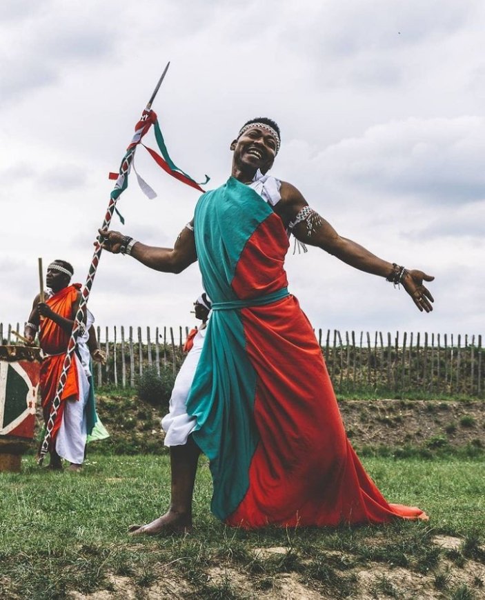 AfrotripsAfrica's tweet photo. Happy Africa Day. 

It is an annual commemoration of the foundation of the Organisation of African Unity. It is celebrated in various countries on the African continent, as well as around the world. 

#IamAfrica #AfricaDay 
📷 Thandokhumaloo &amp; Mykirezi https://t.co/39ScalPyZi