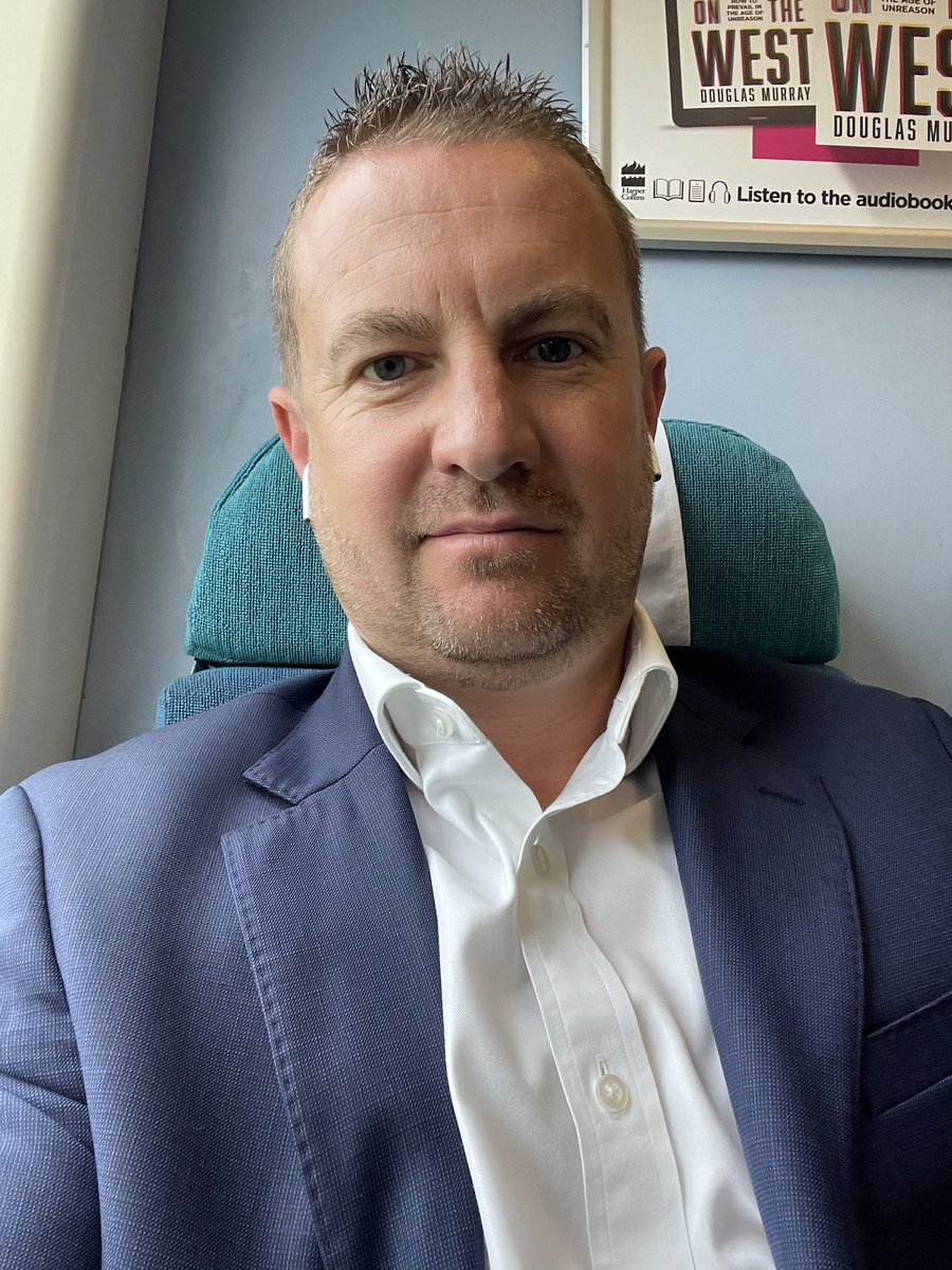 ChrisMasonNamos's tweet photo. @NimbusNinety @TheMayFairHotel On my way! #ChiefDisruptorLIVE https://t.co/u8hPlg5A7D