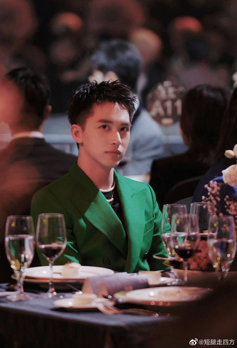 zhoumew's tweet photo. Sometimes we can only find our true direction when we let the wind of change carry us.

#TimmyXu #XuWeiZhou https://t.co/YjKCU8LIVa