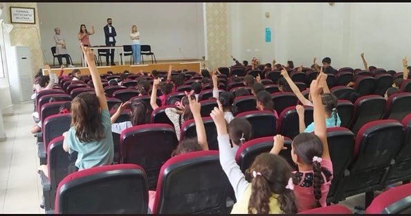 BismilEgitim's tweet photo. Okulumuz mayıs etkinlikleri kapsamında Mezopotomya Mesleki ve Teknik Anadolu Lisesi öğretmenleri tarafından öğrencilerimize Organik Tarım Konferansı verildi.@ibrahim_uck @bismilmem @Diyarbakirmem https://t.co/RnTwr082XM