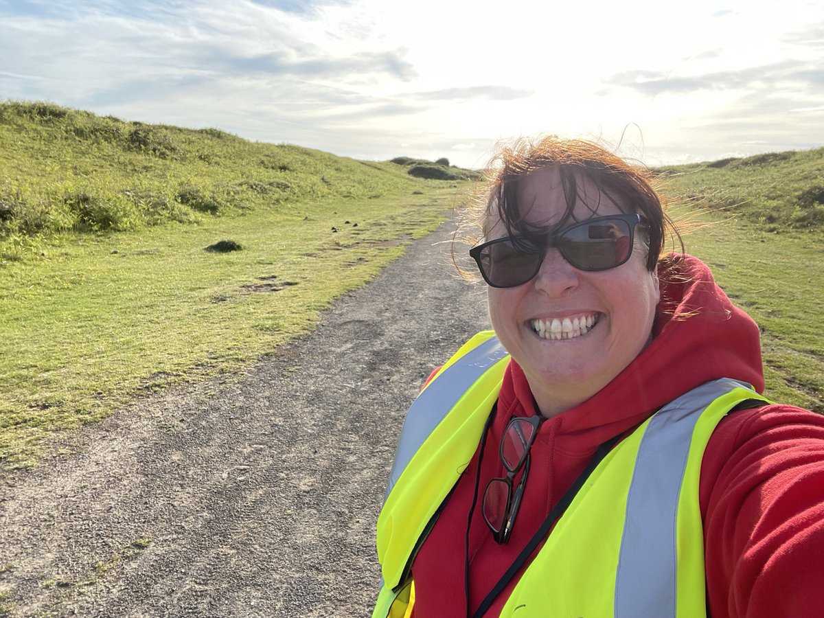 Fab evening to marshal for <a href="/CornellyStrider/">CornellyStriders</a> leg of <a href="/BridgendCRL/">BCRunningLeague</a> .  Forgot to take photos of runners as too busy 📣 and 👏🏻.  #bcrl2022