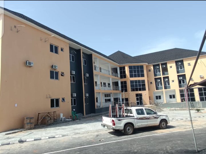 NcodesSkits's tweet photo. This is the newly renovated and expanded Kogi State Specialist Hospital, Lokoja.
#GYBEffect
#Hope23
#YahayaBello
@OfficialGYBKogi @DEJIBOSS10 @BudgITng @AdemolaAkadiri @iStandWithGYB @HOPE2023GYB https://t.co/7n3Y4jRIcL