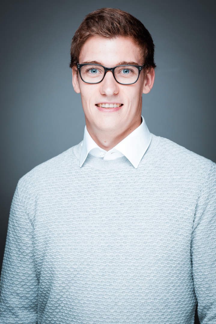 Die nächste #Fußball-WM findet in Katar statt: Stadien müssen gekühlt werden, Menschenrechte von Arbeiter*innen werden missachtet. Sollte die WM so überhaupt unterstützt werden? Welche Verantwortung hat der Sport? Darüber sprechen wir mit Tim Thormann👏🎤praktischtheoretisch.podigee.io