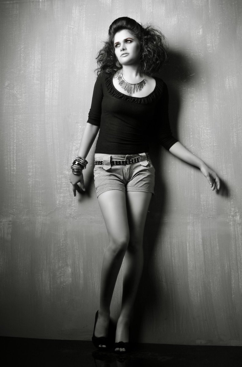 Color is everything, black and white is more.🖤
