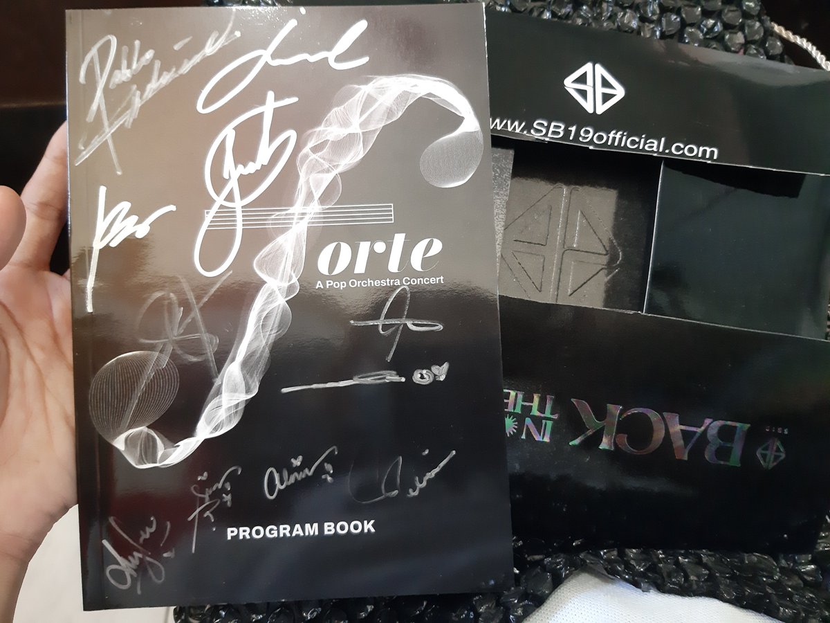 purplerain_5's tweet photo. The long wait is over, finally got my Forte Concert Porgram Book.💠 Thanks @BattigMusicOrg!

@SB19Official
 
#STANWORLD #SB19 
#SWNewSeason https://t.co/ZvPUzqBvXB