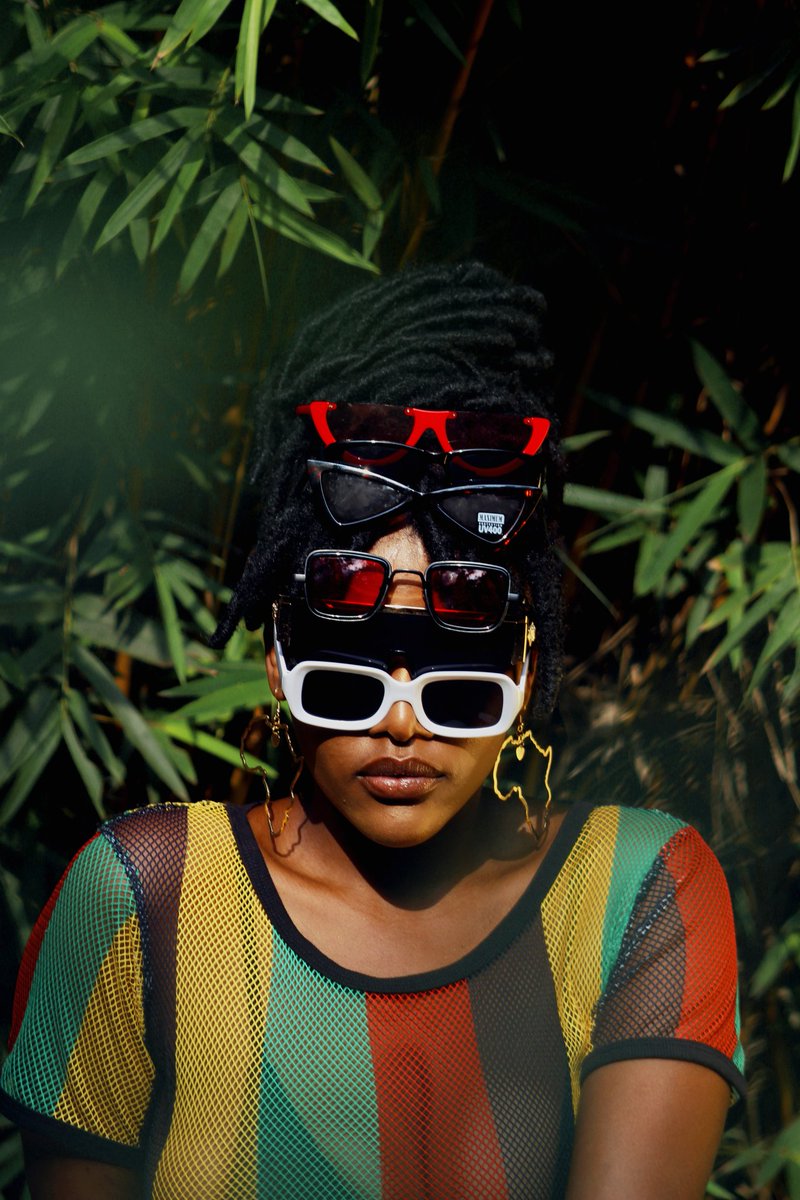 Hi Twitter, I'm Odirile Motubatsi also known as OD, A photographer based in the Vaal, South of Joburg. I take really beautiful portraits and I'm available for bookings. 

Please retweet when you see this, my next client might be on your timeline 📸 🙏🏽