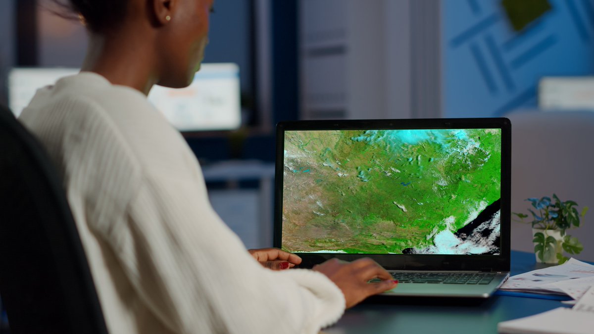 Shape the future of space and EO and participate in our virtual CoP meetings of <a href="/dsineoss/">NEOSS</a> on 26-27 May 2022. 
bit.ly/3GfOeey