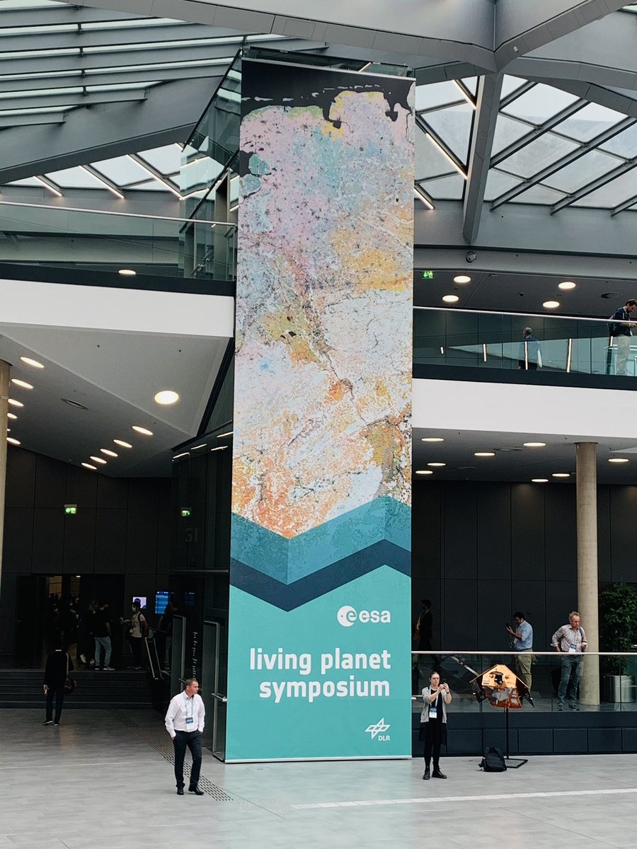 theremotesensor's tweet photo. It’s amazing to be back to IN PERSON conferences! #LPS22 has exceeded my expectations! @ESA_EO #WomenInSTEM #remotesensing https://t.co/lBlSy0tfXJ