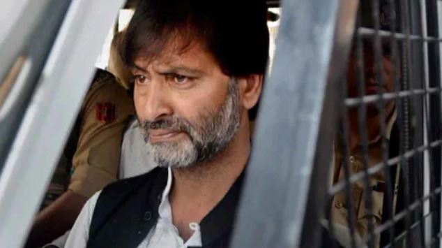 its_not_Shoaib's tweet photo. No he didn't confess. He can never. The court's decisions are nothing but false. We stand with #YaseenMalik and #Kashmir
 #ReleaseYasinMalik 
#YasinMalik https://t.co/C8BZzYi4xK