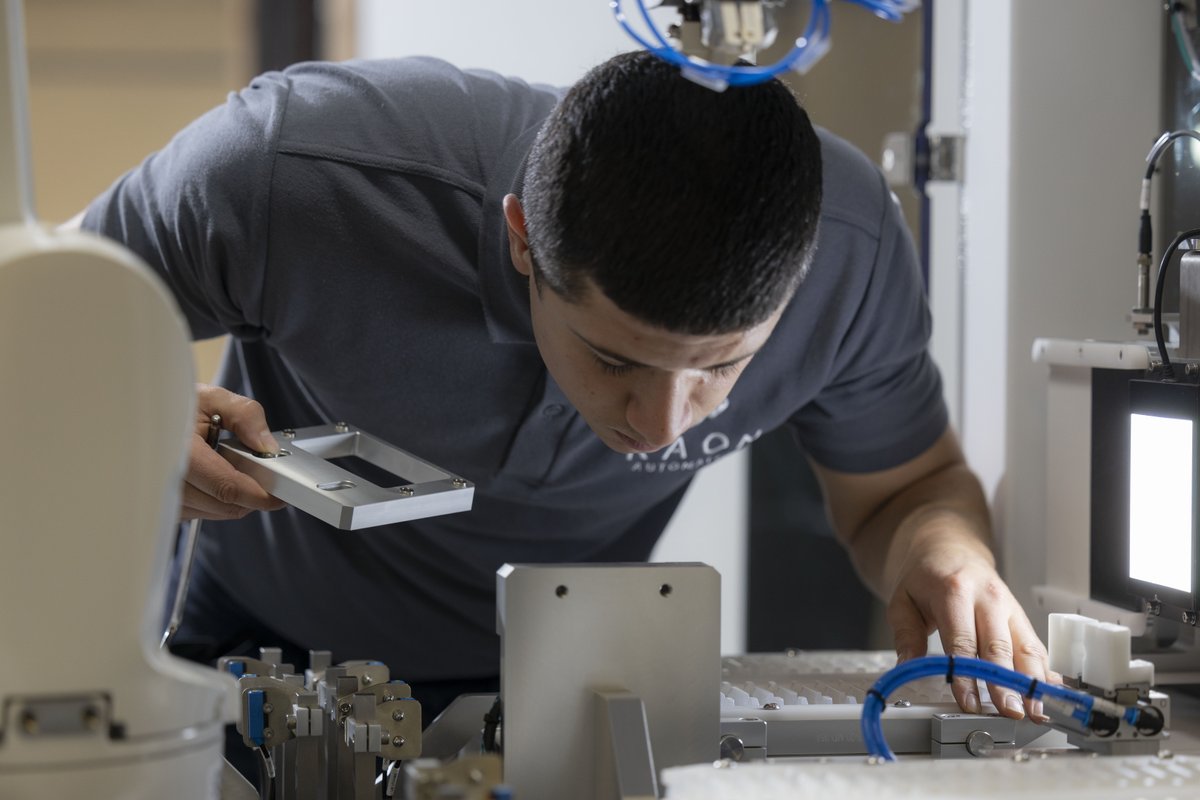 Manufacturing is being transformed by automation technology that pushes the boundaries of the possible. At KAON Automation, we get to work on exceptional new products. Check out our open roles here: ow.ly/isrb50JcXUC #LifeatKAON