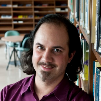 sonia_fleck's tweet photo. 👋Toutes mes félicitations à Antoine #CAZES nouveau directeur du Département de Physique https://t.co/7kPo91vY1a @UnivLyon1 @FdS_Lyon1 https://t.co/UUykNFm93Z