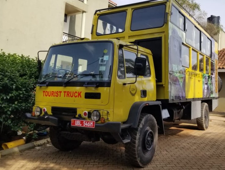 This #overlandtruck is an icon with comfortable coach styled 16 seats, curtains inside to cover from sun, atop up for better views, luggage locker, a drinking water tank of approximately 350-liter capacity, long range fuel tanks, audio equipment with MP3 player connection #daff