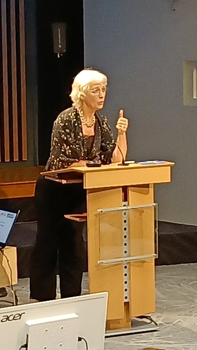 PhilippeSauger's tweet photo. Marie TOULLEC, mc université de Nantes, pour une conférence très éclairante sur le rôle des AESH. Merci! @Ih2ef https://t.co/QlfdE8XBVK