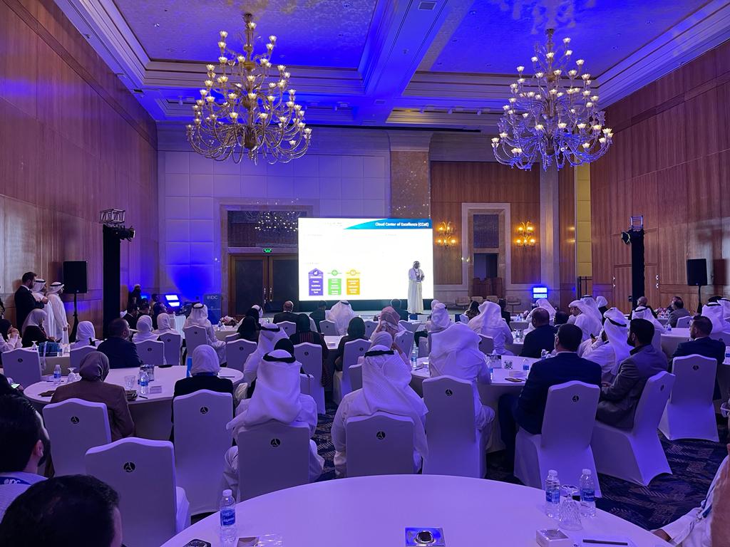 IDCMEA's tweet image. It gives us immense pleasure to felicitate Dr. Ammar Alhusaini, deputy director general of the Center for the Application of Information Technologies (CAIT) for joining us at the #IDCKUWAITCIO Summit and sharing his visionary insights on &apos;Driving A Digital-First Government&apos;.