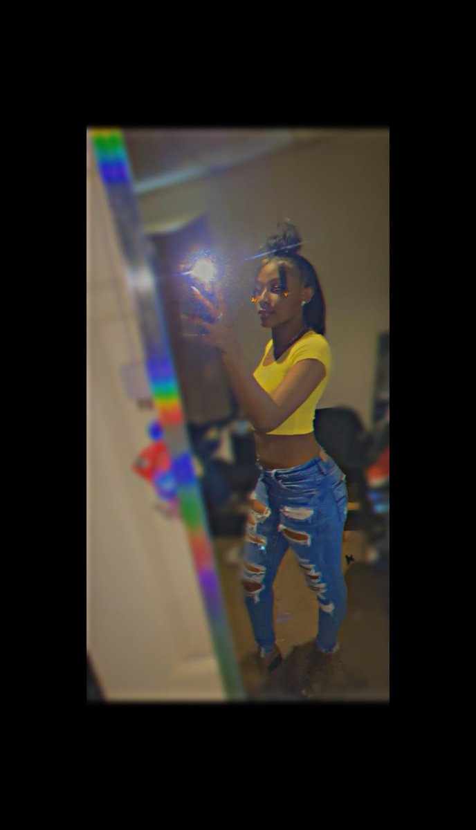 Thareal_coco__'s tweet image. 