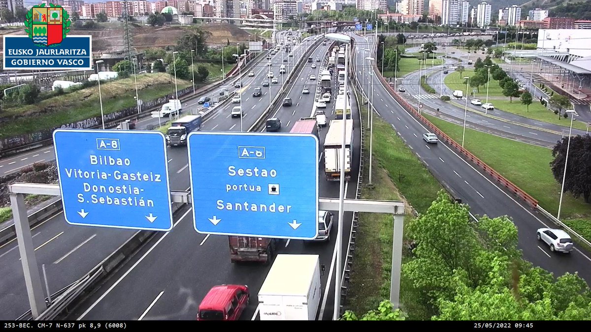 🚗🚗 Bi ibilgailuren arteko #Istripua #A8 Km 123 #Barakaldo-n Kantabriako…