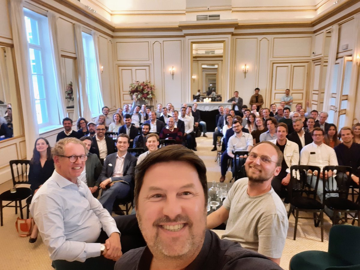 Had a great 1-hour+ conversation with French health/insurance tech unicorn Alan co-founder and CEO <a href="/jcsamuelian/">Jean-Charles Samuelian-Werve ʕ•ᴥ•ʔ</a> (<a href="/avec_alan/">Alan</a>) and <a href="/FortinoCapital/">Fortino Capital</a> legend <a href="/SickingheDuco/">Duco Sickinghe</a> yesterday at the (amazeballs) TheMerode club (themerode.com) in Brussels yesterday eve.

#impressed