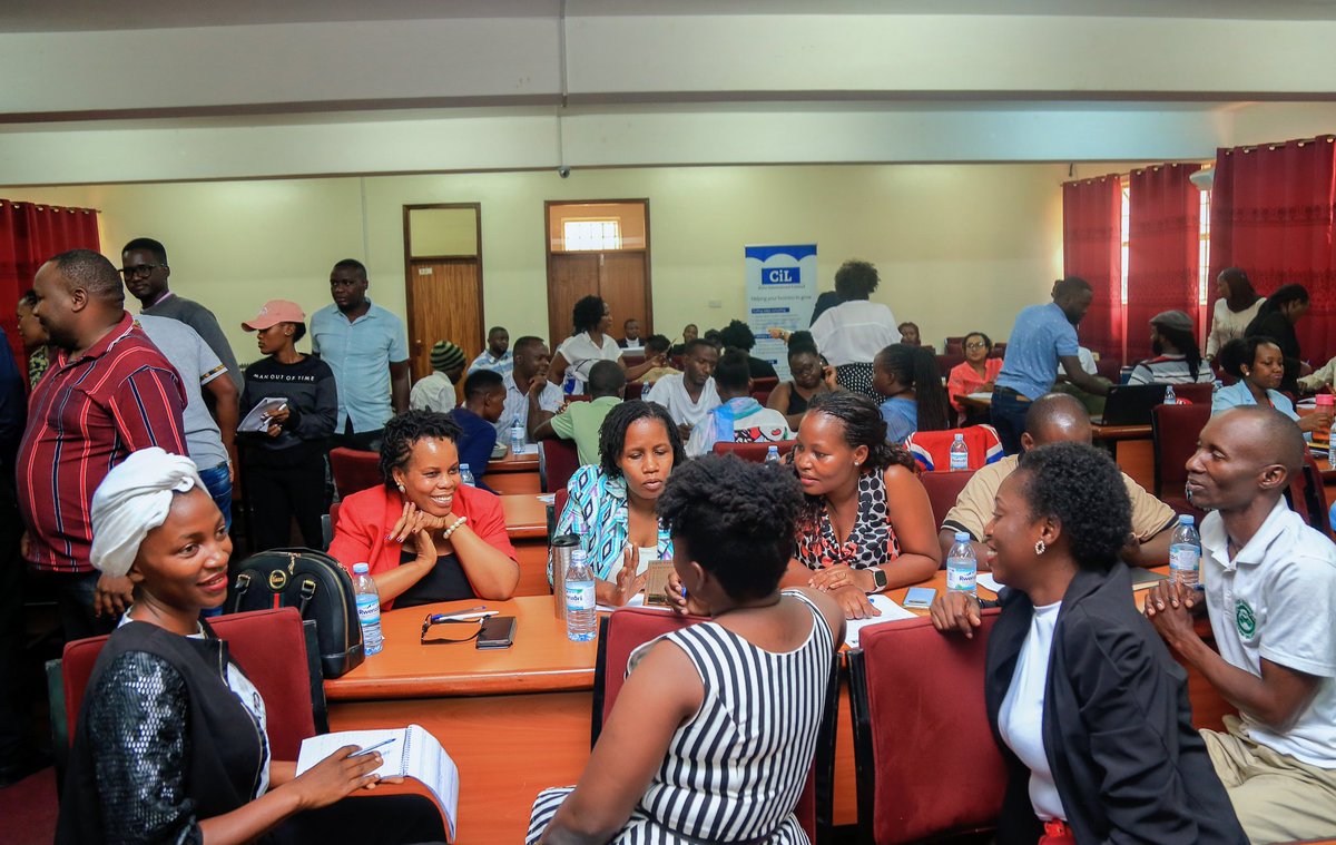 celesgroup's tweet photo. Day Three:
Youth entrepreneurs training with a new cohort being trained in areas of innovation and Digital Business. Businesses built, problems solved and insights created.
@EUinUG @AKF_Global @YoungUgTours @Tourguidesforum @Celestine139 @EsauLwanga https://t.co/MSR1QQDbNO