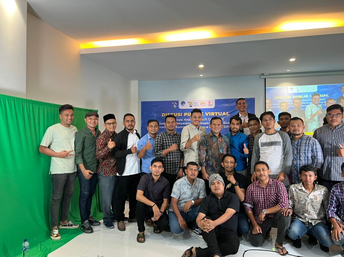 syahwalba's tweet photo. Diskusi Publik Virtual 
Sosialisasi Analog Switch Off (ASO) Dan Seremoni pencerahan Bantuan Set Top Box (STB) Kementrian Kominfo RI Bersama Komisi 1 DPR RI" #kominfo @kemkominfo https://t.co/qiwC5YxtPu