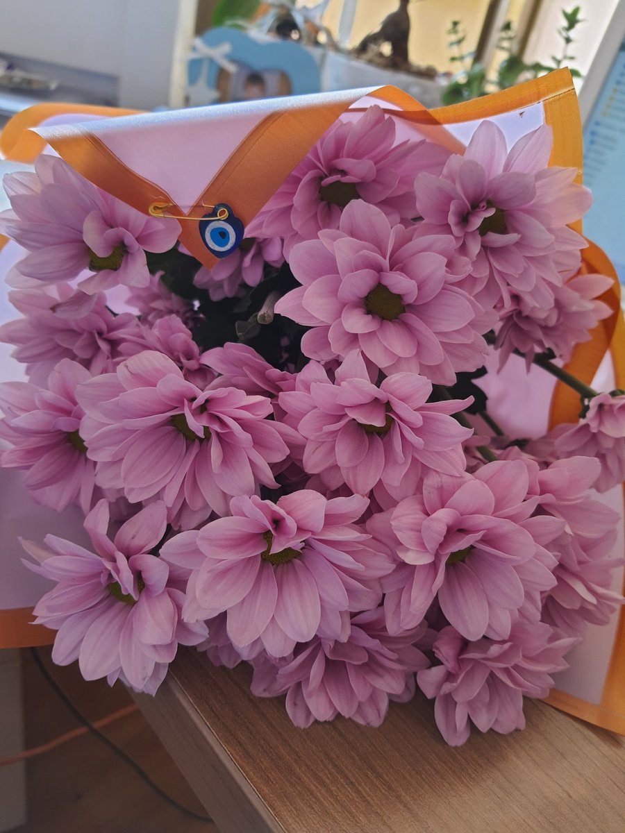 Pembe bir dünyaya uyanmak istemişimdir 🌸🌸🌸