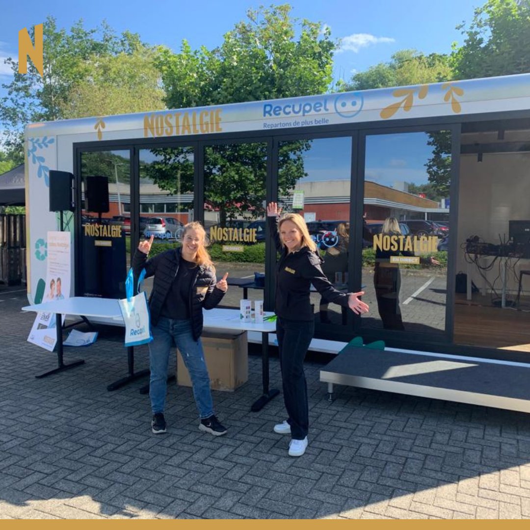 Mission Recyclage c'est parti avec <a href="/Recupel_be/">Recupel</a>   ! Donner une seconde vie à vos appareils électriques en nous les déposant sur le parking du supermarché <a href="/DelhaizeFR/">Delhaize FR</a>  à Genval ♻️ Nous sommes là jusque 19h, sous le soleil ☀️

Toutes les infos se trouvent ici nostalgie.be/article/21299/…