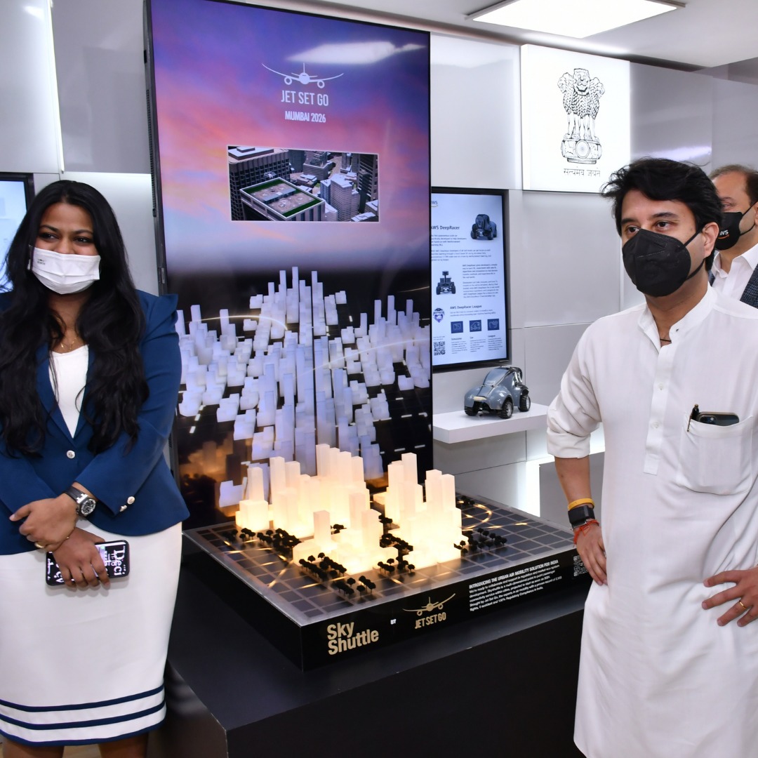 Kanika Tekriwal, CEO and Founder JetSetGo Aviation briefing the Sky Shuttle by JetSetGo Concept to the Hon’ble Union Minister, Civil Aviation Shri Jyotiraditya Scindia and Chairman NITI Aayog, Shri Amitabh Kant at Experience Studio on Drones. #futureofmobility #drones #jetsetgo