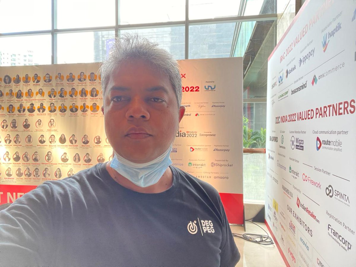 degpeg_'s tweet photo. Our CEO &amp; Founder @vipuljain2005  is here in India's Largest New Commerce Show at HOTEL SHERATON, BENGALURU!
If anyone wants to meet him, lets catch @vipuljain2005 . :)

#d2c #event #ecommerce #livecommerce #meetup #ceo #businessevent #businessmeet #degpeg https://t.co/kf5M0HhezG