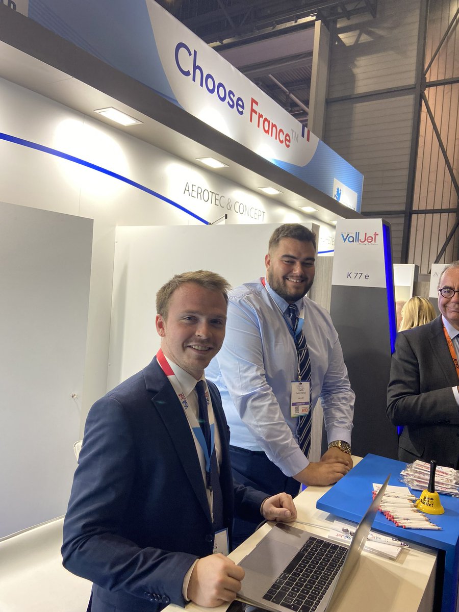 PKuchly57's tweet photo. A la rencontre des entreprises #madein95 au salon #EBACE2022 à Genève notamment #AIRMONT, #PROTEC et @VALLJET !
Le RDV de l’aviation d’affaires !
@CCI_95 @CCIParis_Export @CCI_Paris_IdF @ccifrance @CPMEnationale @CEEVO95 @RoissyDev https://t.co/MNrAe1wpYh